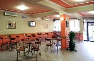 科尔平酒店 Shkodër 3*,
